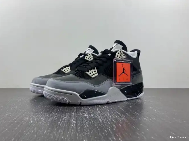 Pack Fear (2013) 626969-030 Jordan 4 Retro 0528